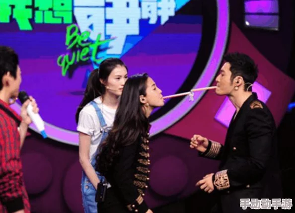 最新黑料在线：近期曝光的娱乐圈丑闻引发热议，众多明星形象遭受重创，网友纷纷发表看法与评论