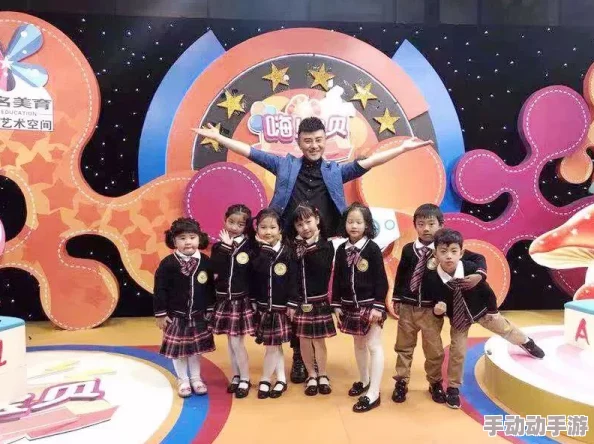 黑料网 - 校园政坛：最新动态揭示校园内外权力斗争与利益关系的复杂交织，影响深远引发广泛关注