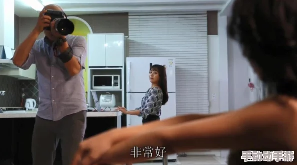 韩国三级夫妇交换2：一场关于爱情与欲望的深度探讨，揭示了人际关系中的复杂性与挑战