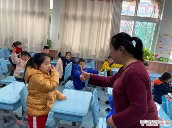 错一题下面查一支笔啊哈漫画：学生们的学习趣事与幽默瞬间，带你领略校园生活的搞笑侧面！