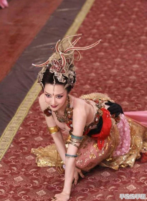 妲己裸：古代美人如何在现代文化中重塑形象，探讨其背后的历史与艺术价值