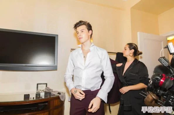 中国gay高清xxxx：最新动态揭示了LGBTQ+群体在社会中的新发展与挑战，值得关注的现象和故事