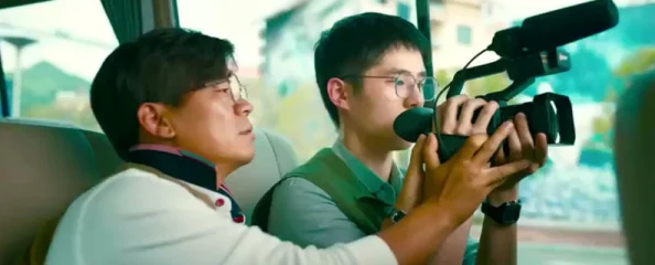 真人强 112分钟国产：全新剧情曝光，观众期待度飙升，精彩片段引发热议！