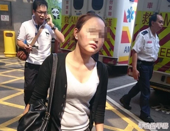 被多人到失禁h所，目击者称现场混乱不堪，警方已介入调查并展开取证工作