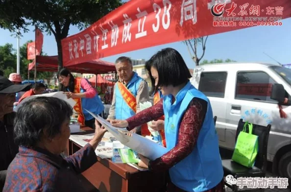 打扑克又痛又叫：玩家们分享游戏中的趣事与挑战，揭示扑克背后的心理战与策略较量