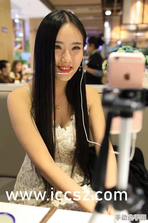 男女猛烈无遮挡激烈动态图：最新动态展示了更加生动的情感交流与互动，令人惊叹不已！