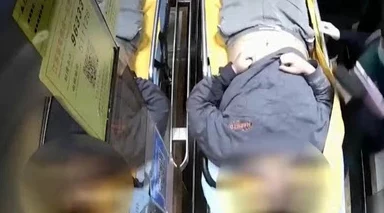 二月最新流出女厕偷拍！网友疯传，曝光内幕惊人，涉及多名知名女星隐私被侵犯