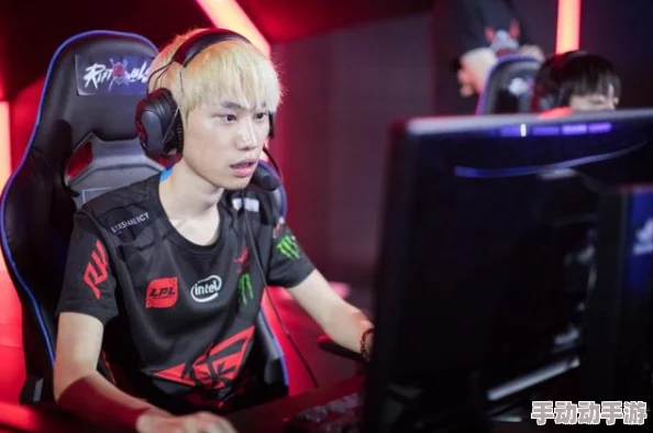 啊啊啊啊啊h:最新动态引发热议,网友纷纷发表看法,讨论内容涉及多个方面,令人关注的事件持续发酵 啊啊啊啊啊h:最新动态引发热议,网友纷纷发表看法,讨论内容涉及多个方面,令人关注的事件持续发酵