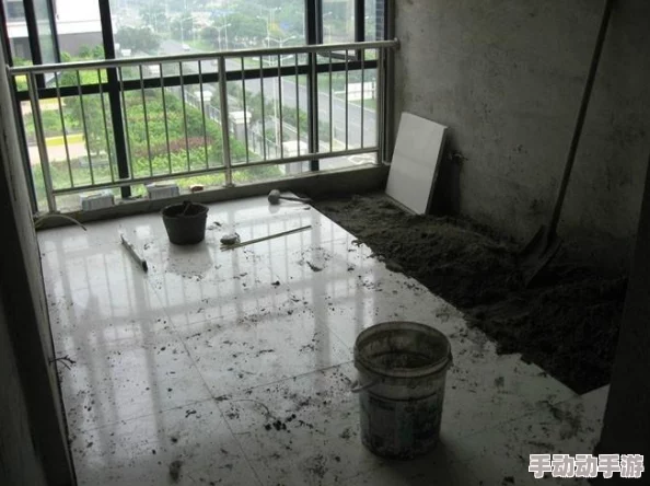 秀英和泥瓦工在破庙里，意外发现古老壁画引发村民热议与历史追溯的故事展开