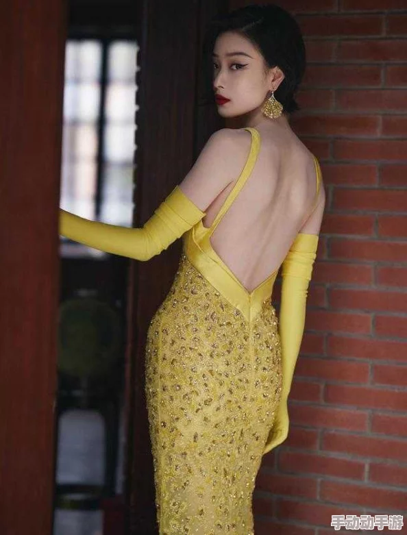 美女大黄图：最新动态曝光，令人惊艳的视觉盛宴引发热议与关注，网友纷纷点赞评论！