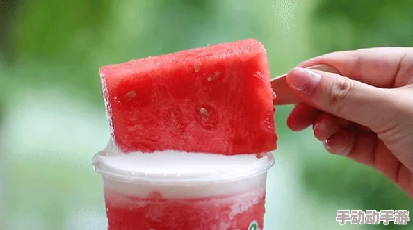 五一吃瓜今日必吃：畅享夏日清凉，推荐五款不可错过的美味西瓜食谱与搭配技巧