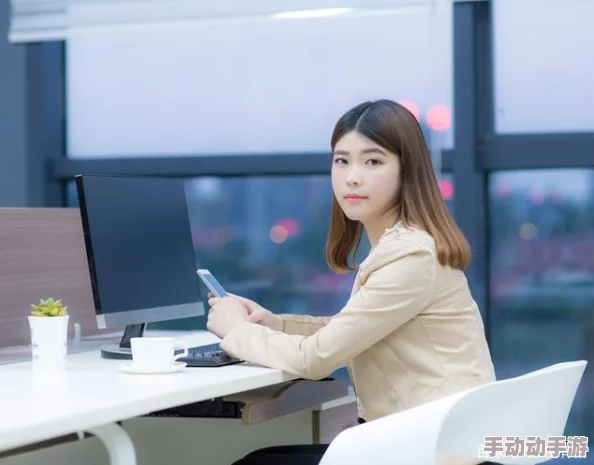 办公室强肝：某公司高管与实习生传绯闻，内幕曝光！