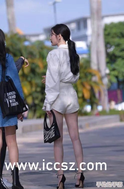 XAX MANTA UZUN HAYA背景图：感受自由与冒险的魅力，激发你无限的创造力与激情