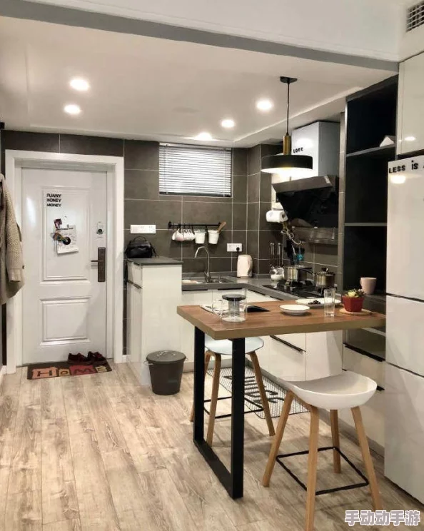 从厨房一路插到客厅好吗？这样的设计是否会影响家庭的整体美感与功能性？