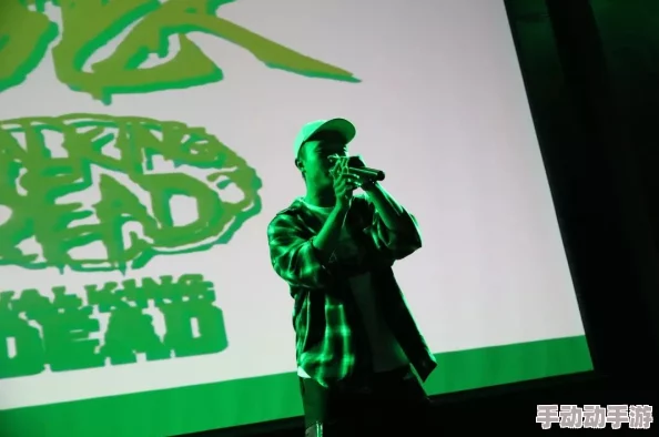 19岁rapper仙踪林歌曲引发热议,网友纷纷评论其歌词深刻与旋律动感,称赞其音乐才华和独特风格 19岁rapper仙踪林歌曲引发热议,网友纷纷评论其歌词深刻与旋律动感,称赞其音乐才华和独特风格