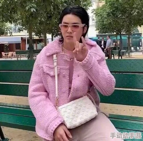 91今日吃瓜热门大瓜:最新八卦动态曝光,娱乐圈内幕引发网友热议与讨论! 91今日吃瓜热门大瓜:最新八卦动态曝光,娱乐圈内幕引发网友热议与讨论!