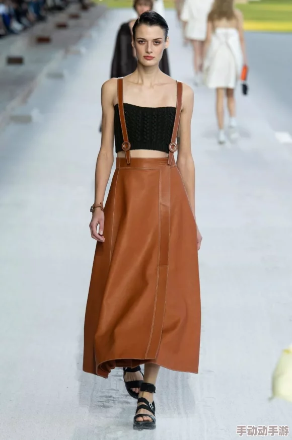 女裙底部：时尚潮流的演变与女性魅力的展现，如何选择适合自己的裙子风格？