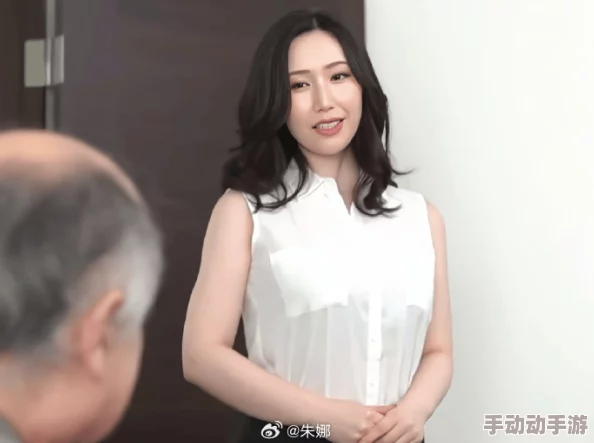 饭山香织主演上司与部下妻12，剧情再度升级，情感纠葛引发观众热议，期待更多精彩发展！