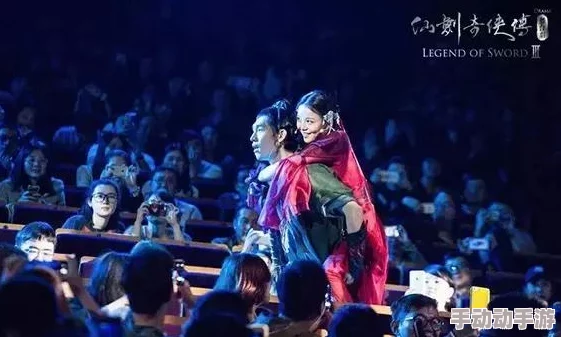 曹比视频引发热议，网友狂欢评论：这才是真正的娱乐盛宴！