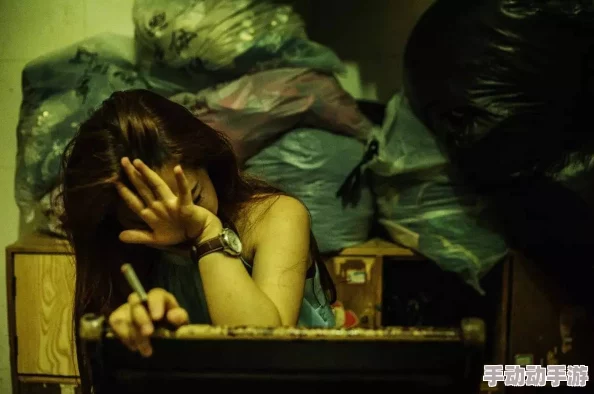 午夜成年女人的神秘夜生活：揭开她们在深夜中的真实故事与情感世界