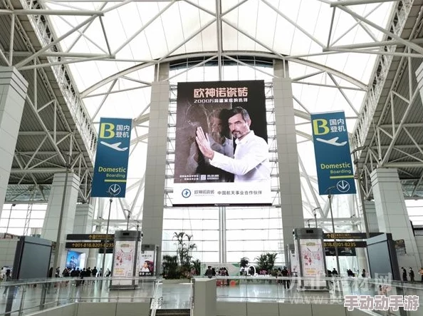 香港三级做爰视频在线观看：最新动态揭示了该领域的热门趋势与观众反馈，吸引了越来越多的关注与讨论