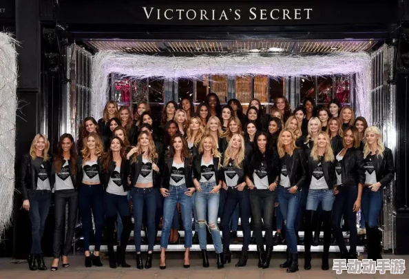 聚色欧美p：全新视觉盛宴来袭，打破常规的艺术表现引发热议！