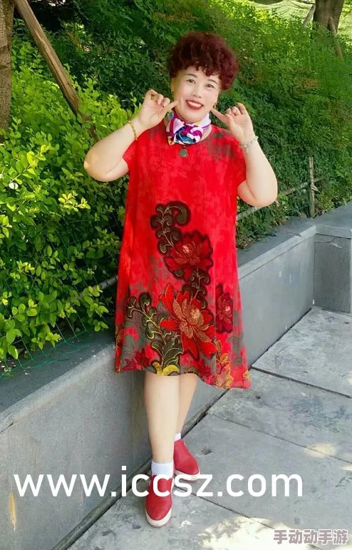 人美＊嫩盖世无双一线天XXXXXX粉嫩AV，震撼来袭！全新视觉盛宴引发热议，网友纷纷点赞！