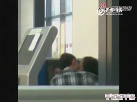 老师的胸又大又软真好吃,近日在校园内引发热议,学生们纷纷表达对这道美食的喜爱与期待 老师的胸又大又软真好吃,近日在校园内引发热议,学生们纷纷表达对这道美食的喜爱与期待