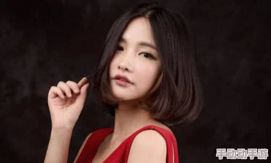 申鹤ちゃんの球棒的评论引发热议,粉丝们纷纷表达支持与质疑,争论声此起彼伏! 申鹤ちゃんの球棒的评论引发热议,粉丝们纷纷表达支持与质疑,争论声此起彼伏!