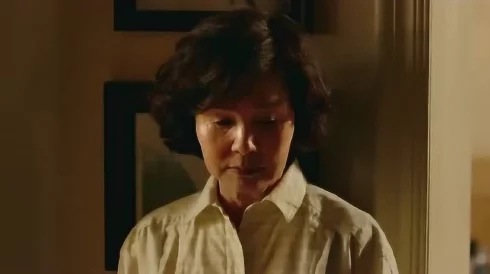 老太婆毛耸耸的与人性深度交锋,揭示社会冷漠背后的真相与温情瞬间! 老太婆毛耸耸的与人性深度交锋,揭示社会冷漠背后的真相与温情瞬间!