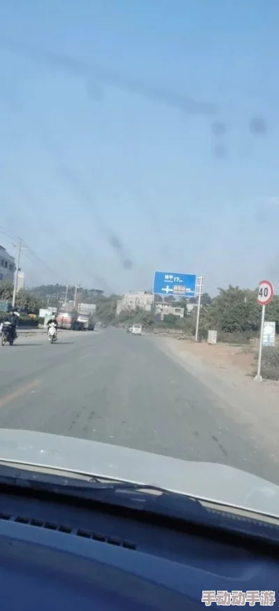 佛爷微信约操大学生，事件引发广泛关注，网友热议道德与法律界限问题