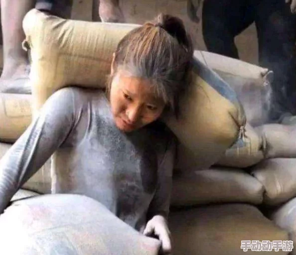 洋屌嫖妓熟女国产馆引发社会热议，背后隐藏的真相让人震惊不已！