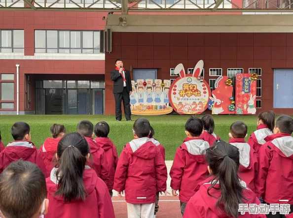 红领巾的正确系法2024：全新技巧大公开，轻松打造完美形象，助力孩子自信成长！