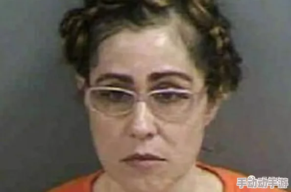 无套内谢寡妇佐佐佐佐佐：震撼曝光！她的秘密生活让人瞠目结舌，背后真相令人难以置信！