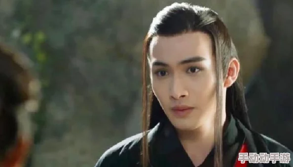 中出软萌小仙惊现网络，粉丝狂热追捧引发热议，背后故事令人震惊！