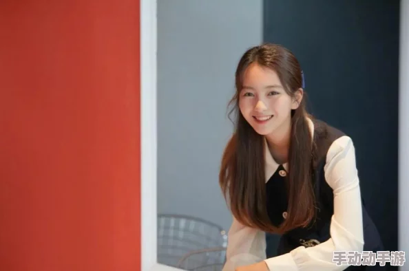亚洲综合可乐操＂引领健身潮流，最新活动吸引众多参与者，共同享受健康生活方式的乐趣与活力