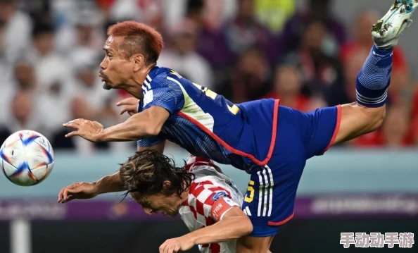 激战2野外传护外观视频:全新时装展示与实战效果解析,带你领略游戏中的精彩瞬间! 激战2野外传护外观视频:全新时装展示与实战效果解析,带你领略游戏中的精彩瞬间!