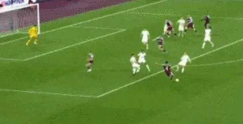 激战2野外传护外观视频:全新时装展示与实战效果解析,带你领略游戏中的精彩瞬间! 激战2野外传护外观视频:全新时装展示与实战效果解析,带你领略游戏中的精彩瞬间!