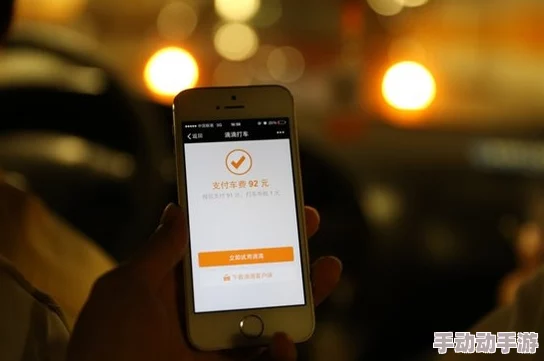 国精在线观看：全新内容上线，热辣视频引发网友热议，快来体验前所未有的视觉盛宴！