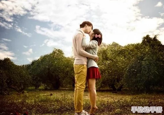 男人女人在一起愁愁愁很痛，情感专家分析两性关系中的烦恼与解决之道，引发广泛讨论