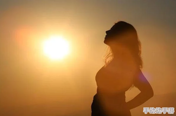 国内呦初中色：年轻女性的自我表达与社会认知的碰撞，引发广泛关注与讨论！