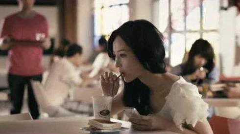 中国人泡妞技巧大揭秘：如何在19天内成功追到心仪的女孩，实用攻略全公开！