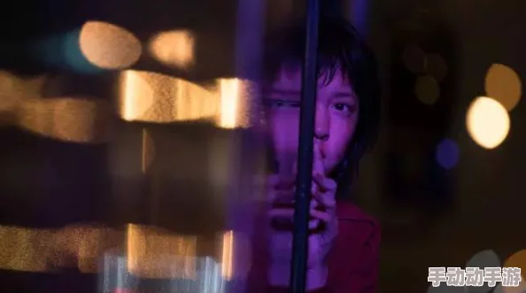 短篇sm小说：在黑暗中寻找光明，探索人性深处的欲望与挣扎，带你进入一个充满刺激与挑战的世界