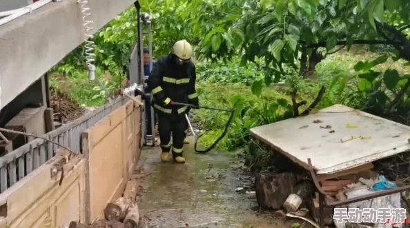 DNF110级版本哪些手套最适合职业发展与属性提升？