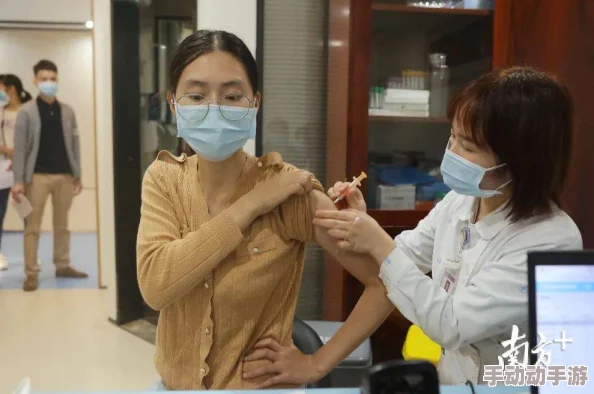 被男狂揉吃奶胸60分钟图片：近日网络上流传一组引发热议的图片，内容涉及私人生活，引起网友广泛讨论与关注