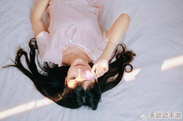 琪琪电影午夜77理论片在线观看，许多网友表示这部影片的情节引人入胜，特效也相当出色，是一部值得观看的好片