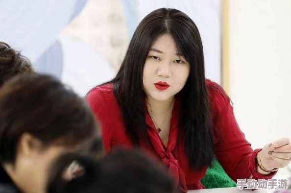 西施没钱还债拿自己还债，竟然引发了网友热议，大家纷纷讨论她的选择是否值得赞赏与反思