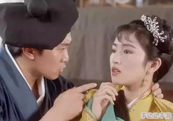 秋香电影院理伦片:许多网友认为这部影片在情节上有些老套,但演员的表现却让人眼前一亮,值得一看 秋香电影院理伦片:许多网友认为这部影片在情节上有些老套,但演员的表现却让人眼前一亮,值得一看