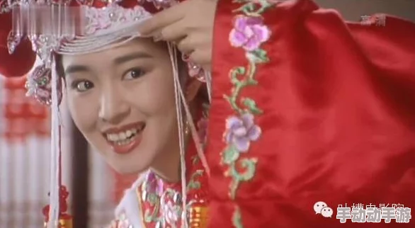 秋香电影院理伦片:许多网友认为这部影片在情节上有些老套,但演员的表现却让人眼前一亮,值得一看 秋香电影院理伦片:许多网友认为这部影片在情节上有些老套,但演员的表现却让人眼前一亮,值得一看