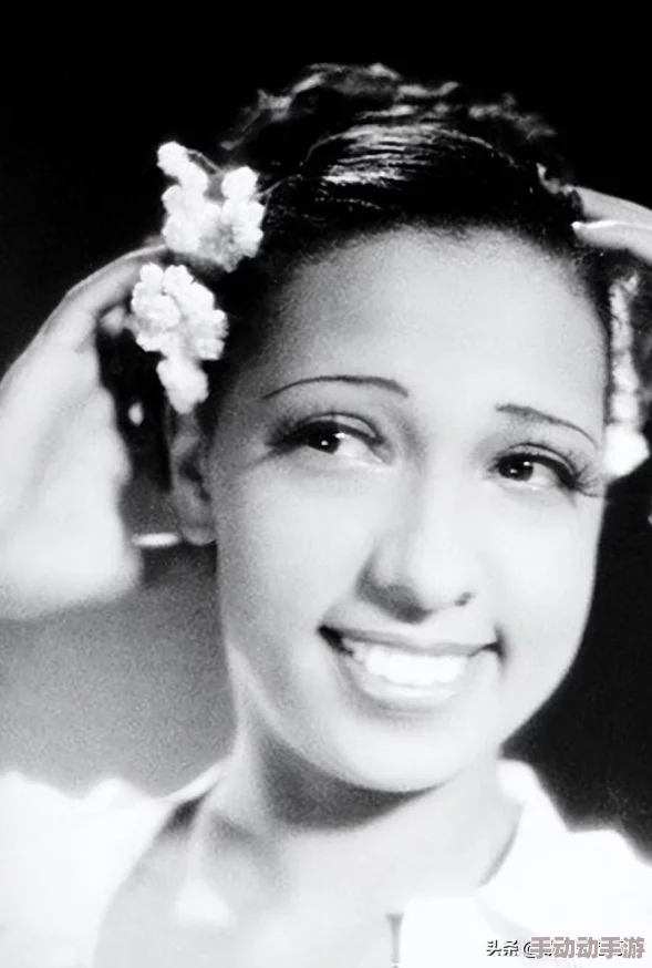 黑人香蕉又粗又大视频免费,网友们纷纷表示内容新颖有趣,但也有人认为这种标题过于夸张,不够严肃 黑人香蕉又粗又大视频免费,网友们纷纷表示内容新颖有趣,但也有人认为这种标题过于夸张,不够严肃